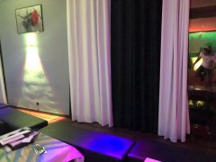 rideau noir et blanc bar le Colony